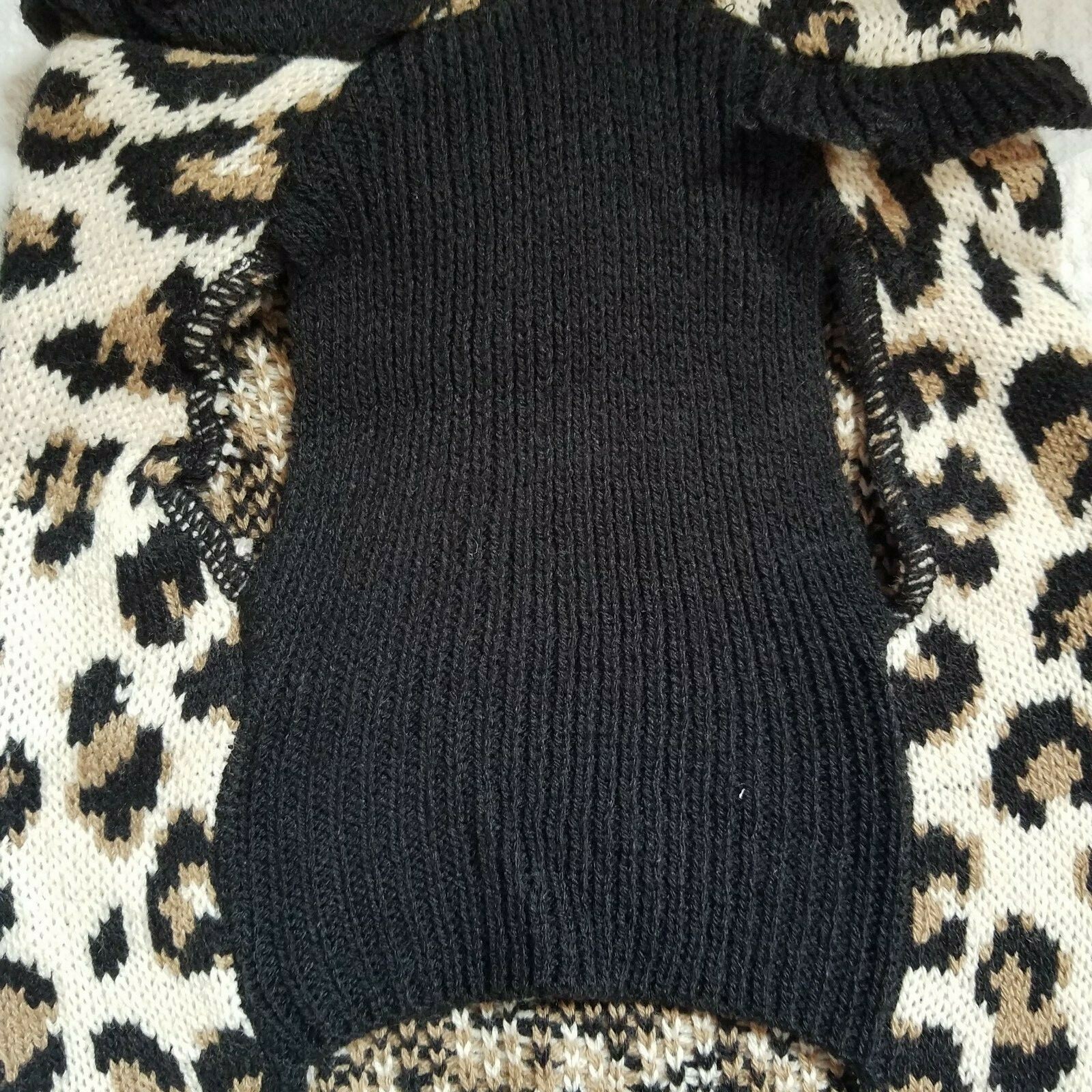 Vibrant Life CHEETHA LEOPARD PRINT DOG SWEATER Size MEDIUM 20-50 lb Knit Ruffles
