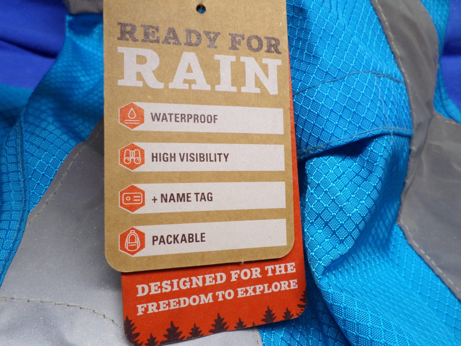 ARCADIA TRAIL High Visibility Rain Coat for Dogs – Size Medium 23-27″ Girth