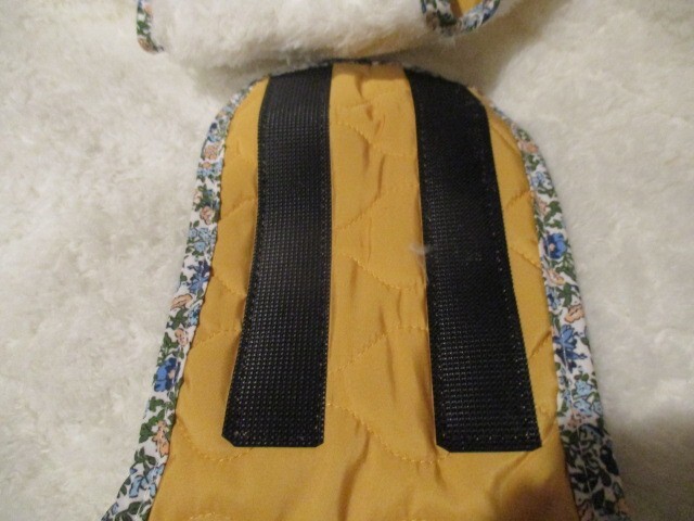 Golden Quilted 100% Polyester Large Dog Coat Closes at Neck & Under Belly 24″L