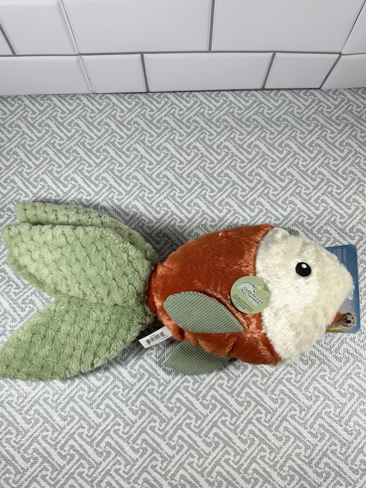 Vibrant Life Cozy Buddy Gold Fish Dog Toy – SQUEAK CRINKLE – 15″ LARGE