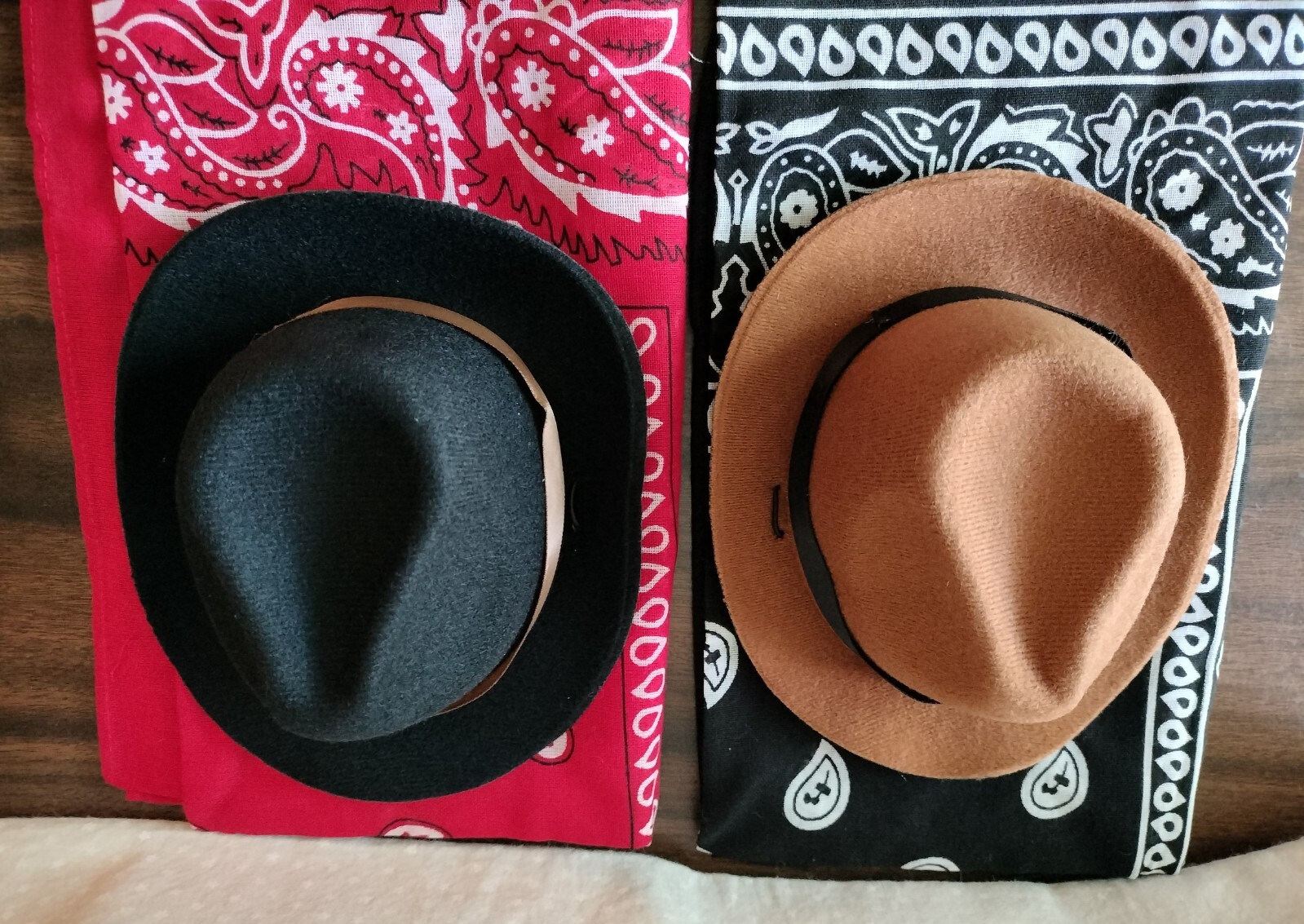 NEW ~ DOG COSTUME COWBOY HAT AND BANDANA ~ BLACK, TAN, RED ~ 2 SET ~ ADJUSTABLE