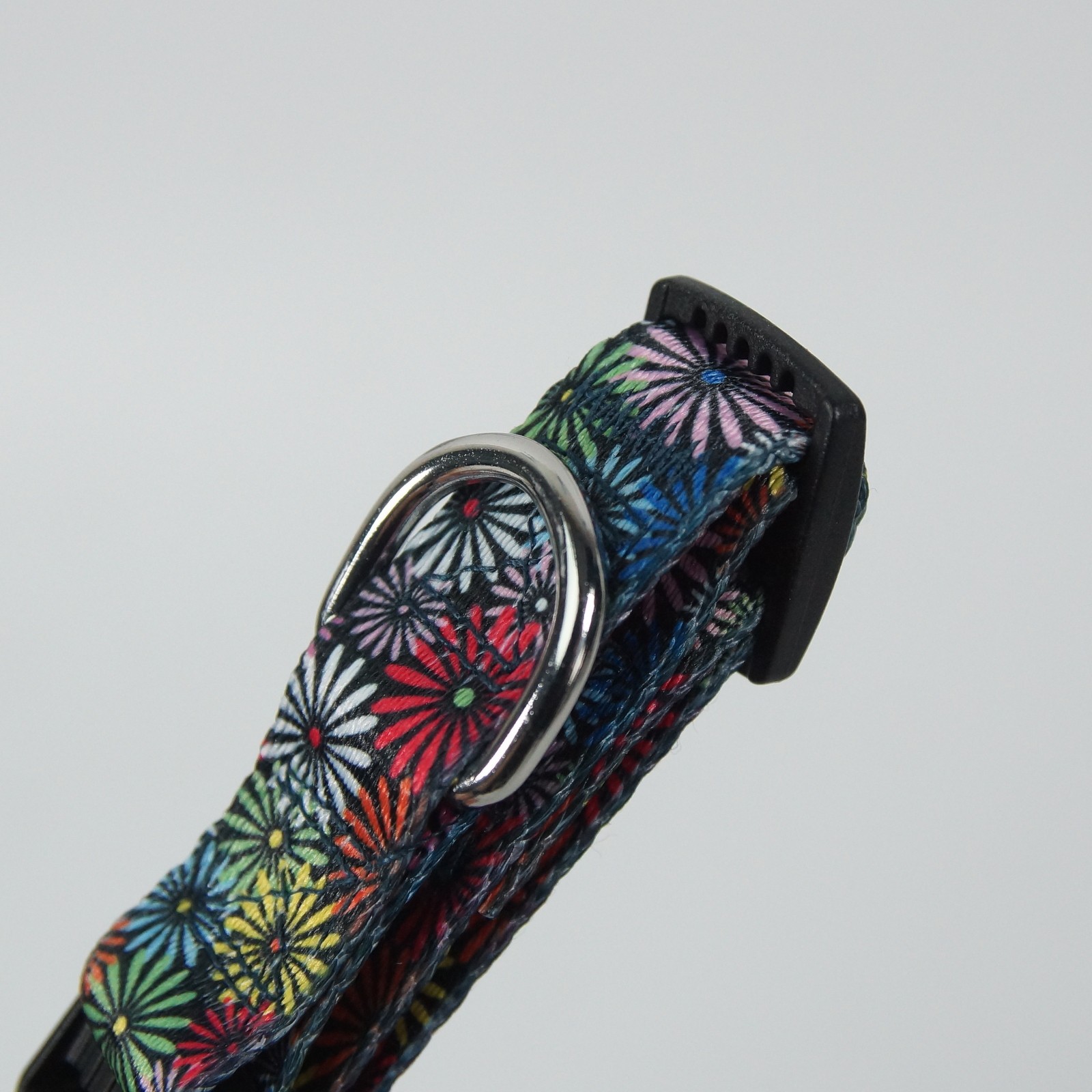 Chrysanthemum Flower Design Adjustable Dog Collar S/M/L Durable Nylon Pet Collar