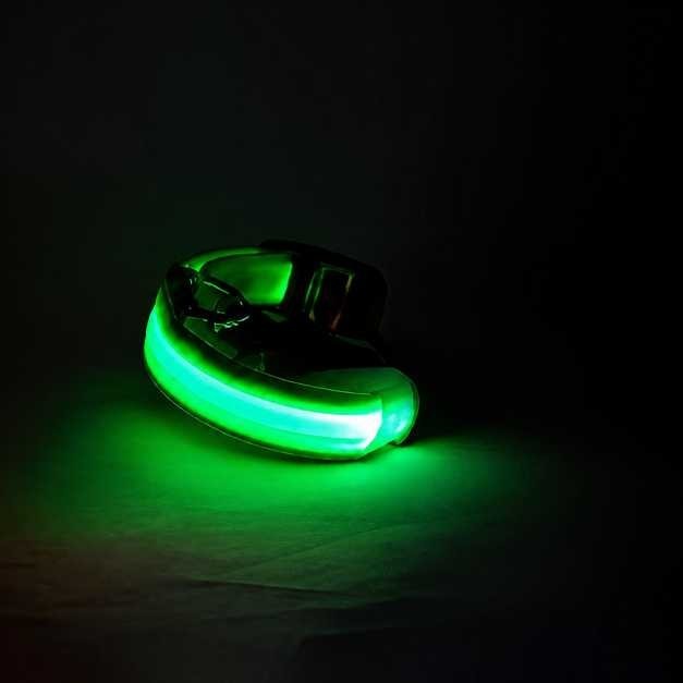 LED Dog Collar Flashing Blinking Light Up Glow Adjustable Pet Safety Collar