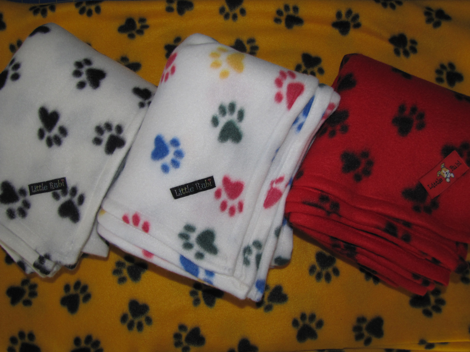 NEW pet dog cat small bed blanket MANY COLORS warm soft fleece 30″ handmade