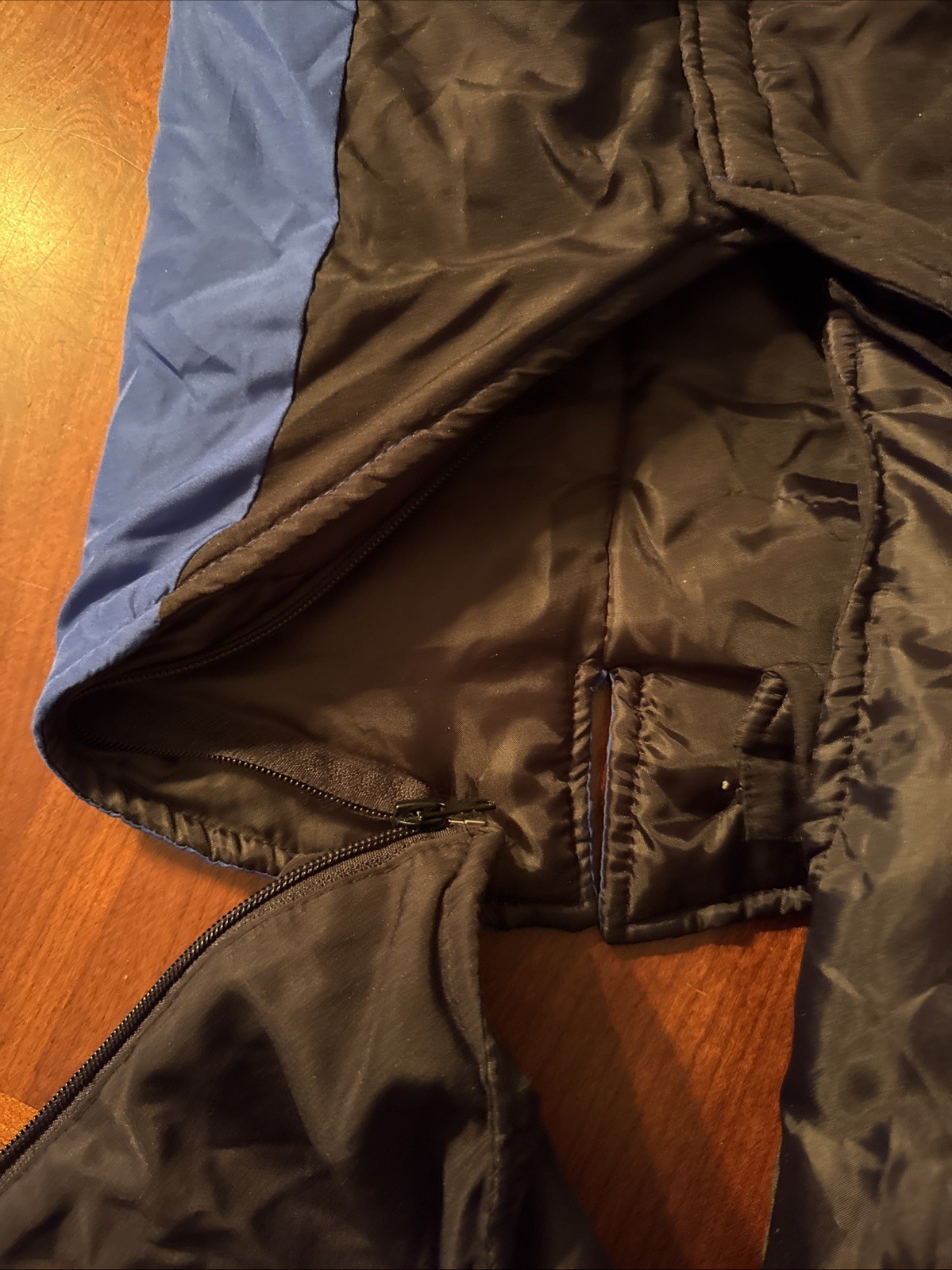CASUAL CANINE Coat w Hood for Dog SIZE LARGE ZIP OFF LEGS /HOOD READ PLEASE!