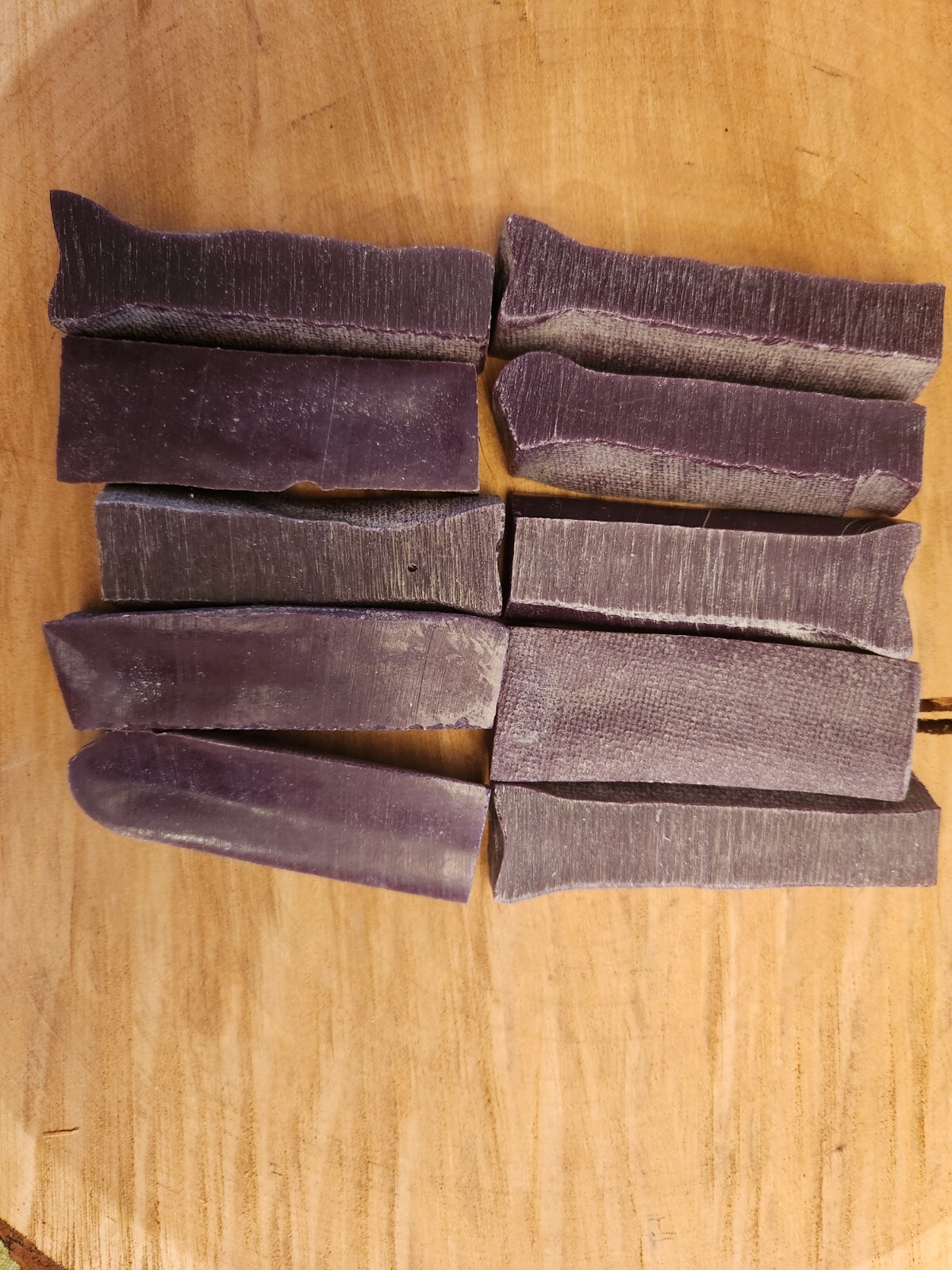 Himalayan Yak Bones – Blueberry Flavor Dog Chews for Dogs – 3-4″ long, 10 Chews!