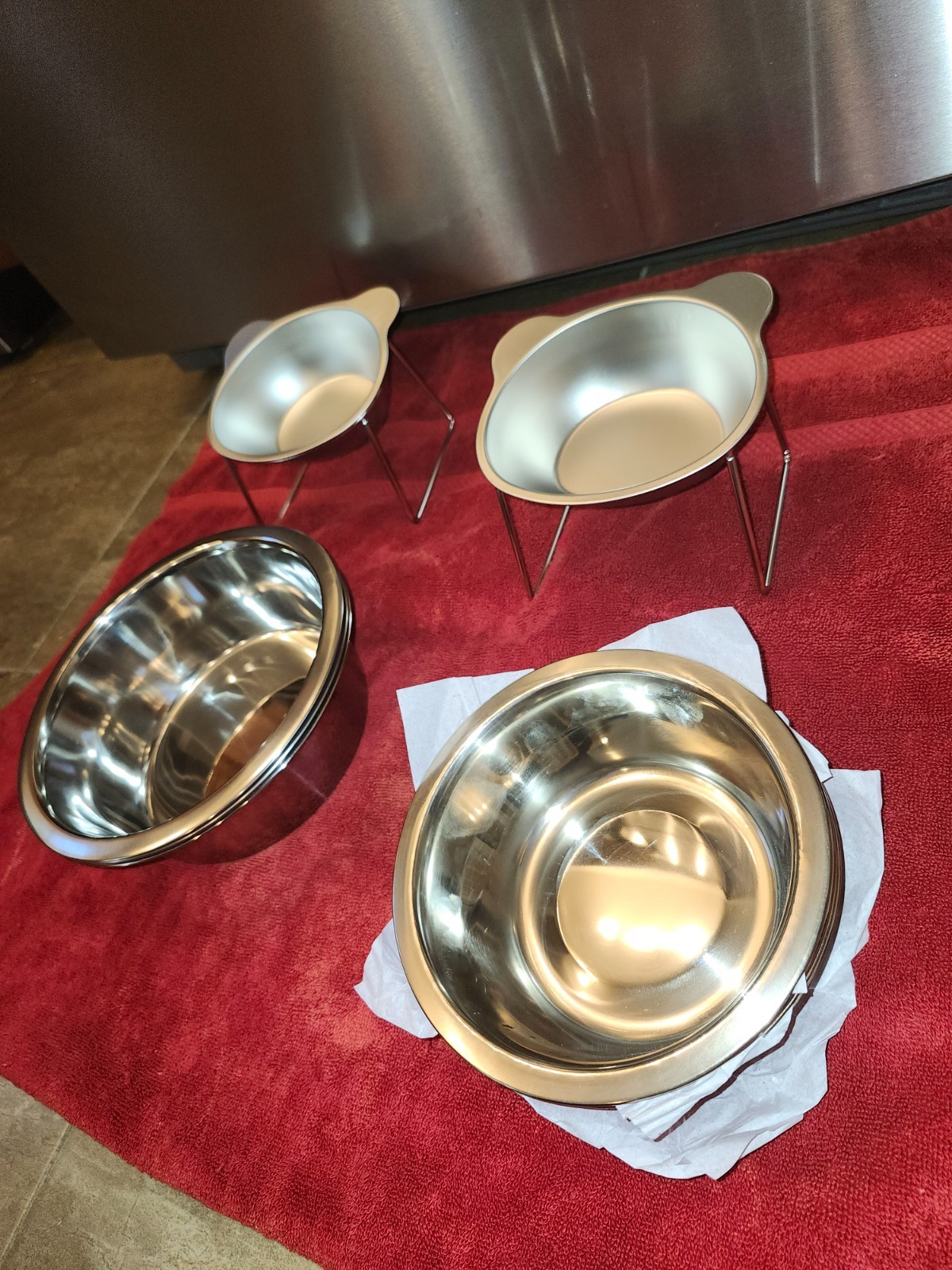 Pet Feeding Bowls. Set of 2. (Large, Small, Plastic or Elevated). FREE SHIPPING!