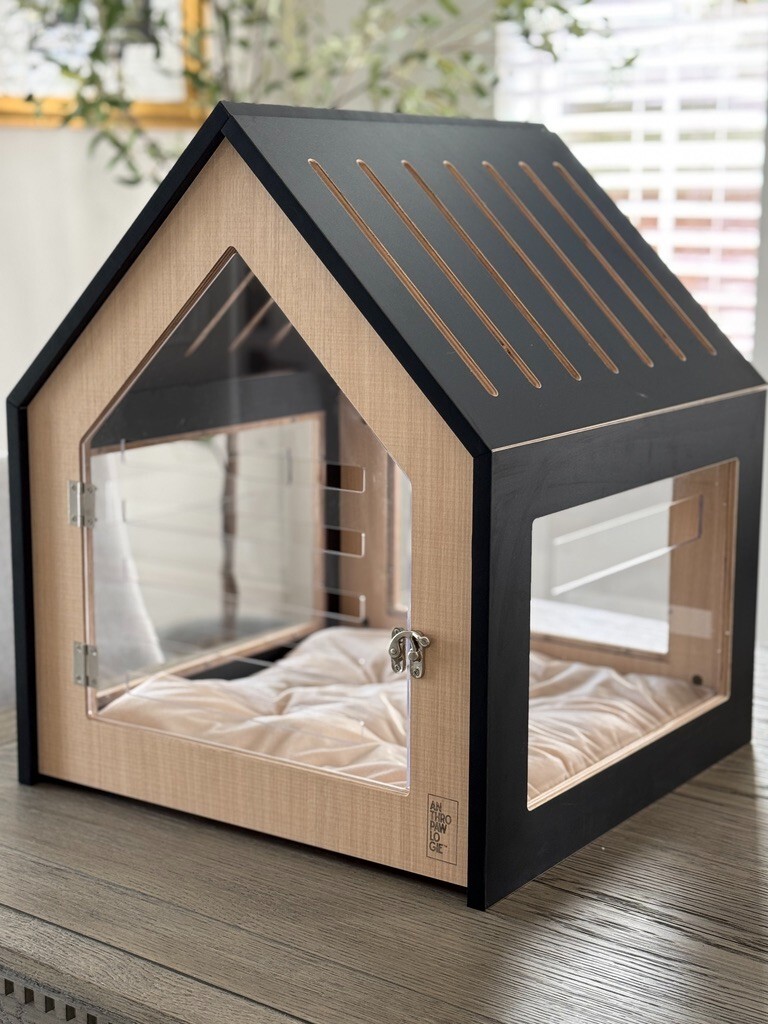 Luxury Pet House – Clear Acrylic Panels, Designer Style – For Cats & Small Dogs