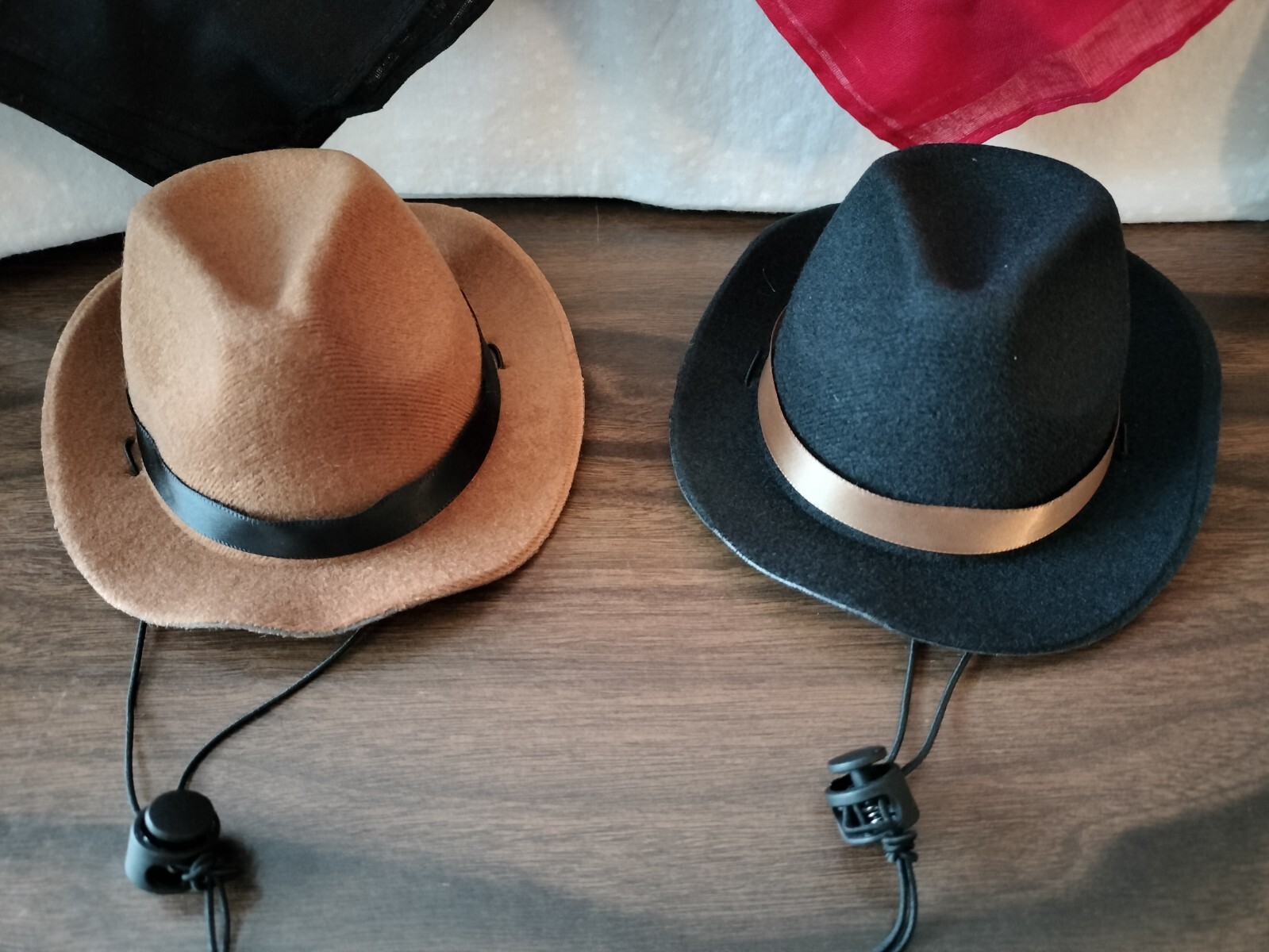 NEW ~ DOG COSTUME COWBOY HAT AND BANDANA ~ BLACK, TAN, RED ~ 2 SET ~ ADJUSTABLE