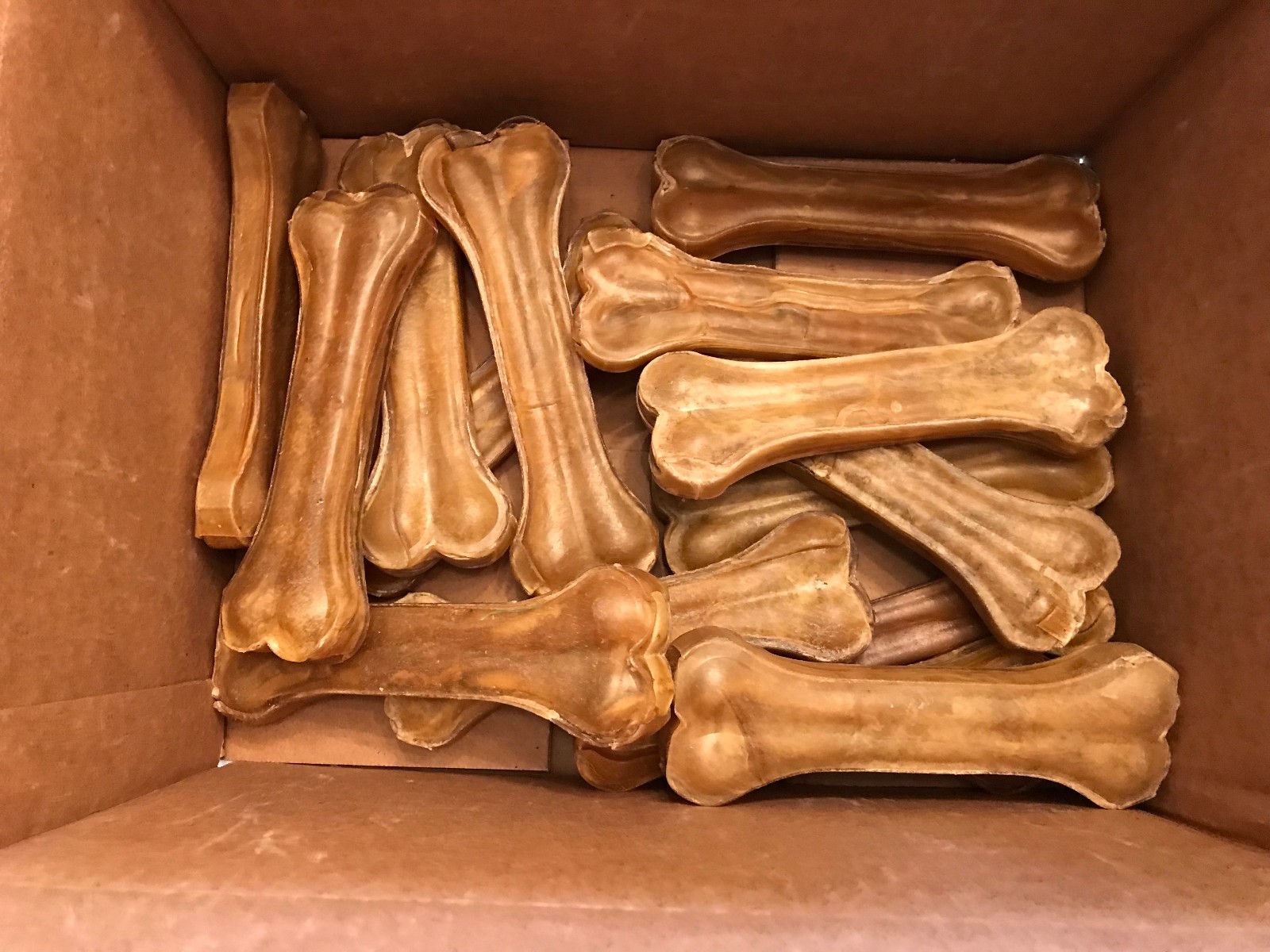 BIO311; 15 Pieces 6-1/2″ Pressed Rawhide Bone