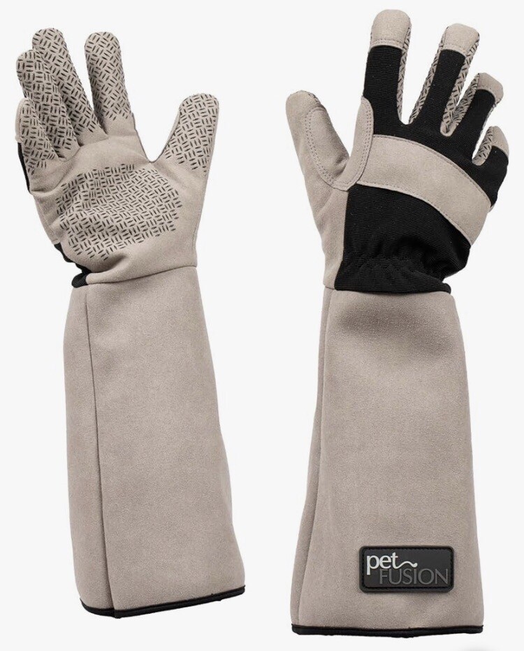 PetFusion Multipurpose Gloves for Grooming And Handling All Types Of Pets
