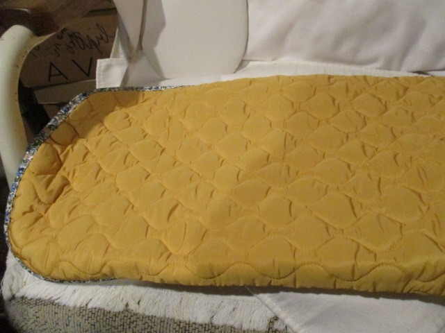 Golden Quilted 100% Polyester Large Dog Coat Closes at Neck & Under Belly 24″L