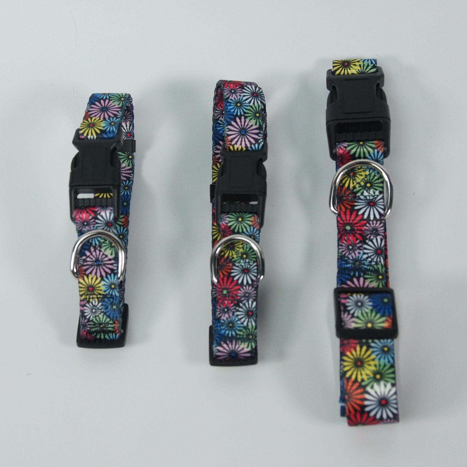 Chrysanthemum Flower Design Adjustable Dog Collar S/M/L Durable Nylon Pet Collar