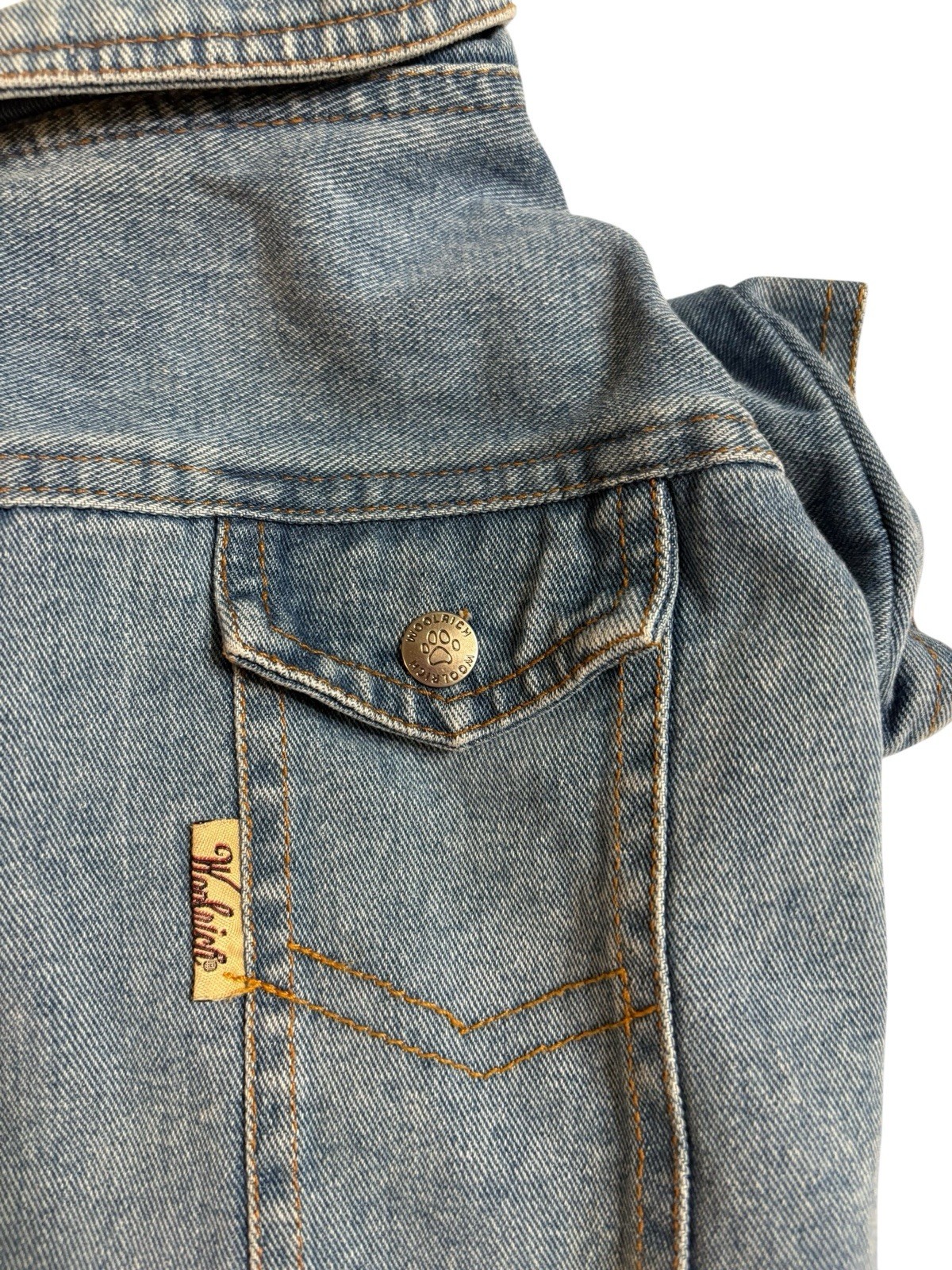 Woolrich Denim Coat Dogs Medium Blue Jean Light Wash Snap Collared Short Sleeve
