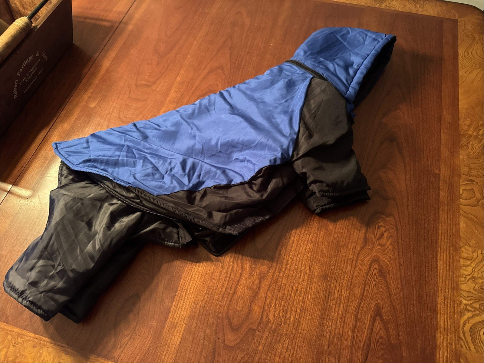 CASUAL CANINE Coat w Hood for Dog SIZE LARGE ZIP OFF LEGS /HOOD READ PLEASE!