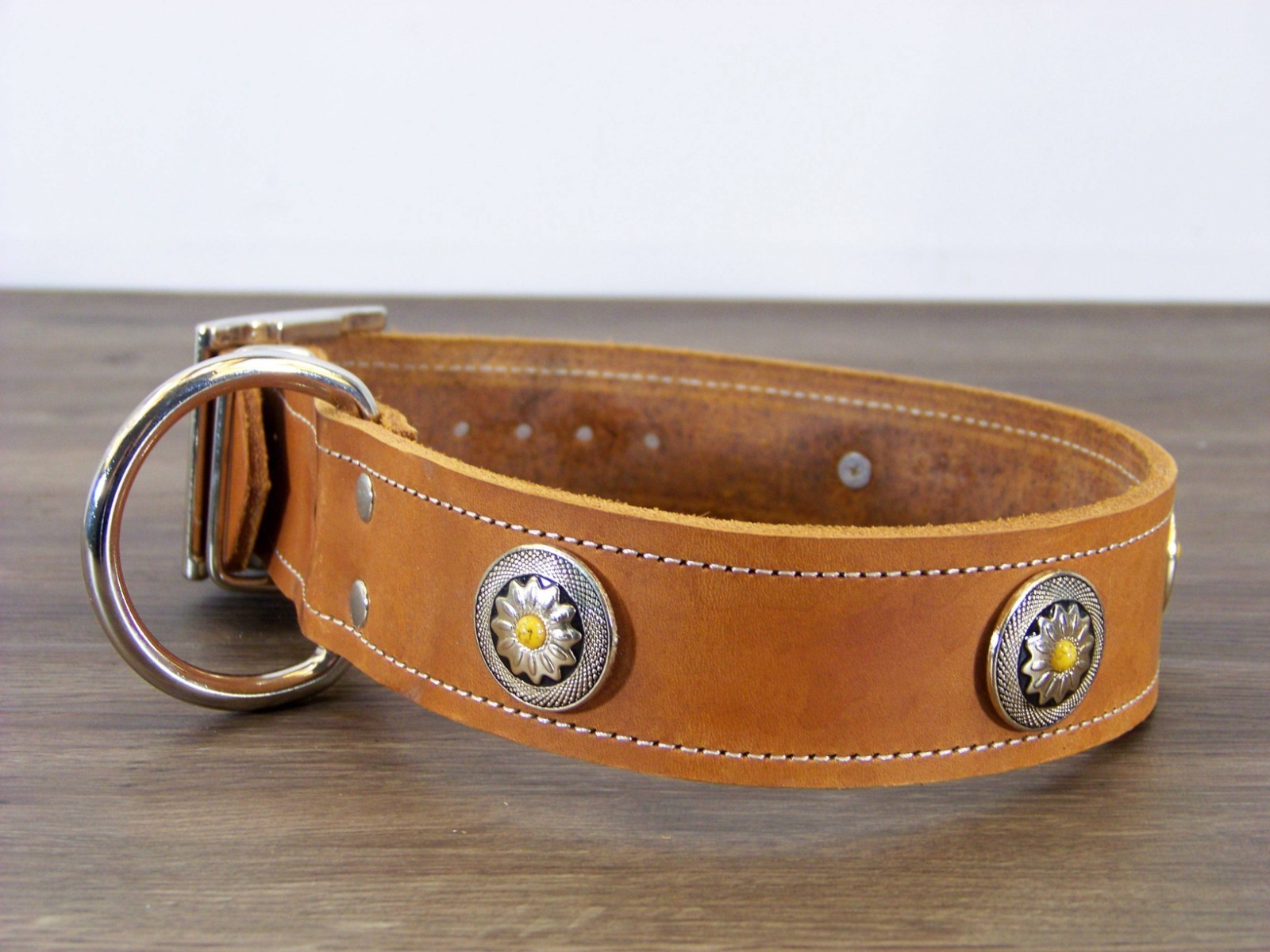 1 – 1/2 Inch-Wide Top Quality Leather Dog Collar W/ Flower Concho Made in USA