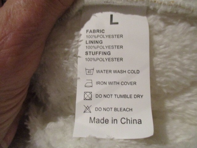 Golden Quilted 100% Polyester Large Dog Coat Closes at Neck & Under Belly 24″L