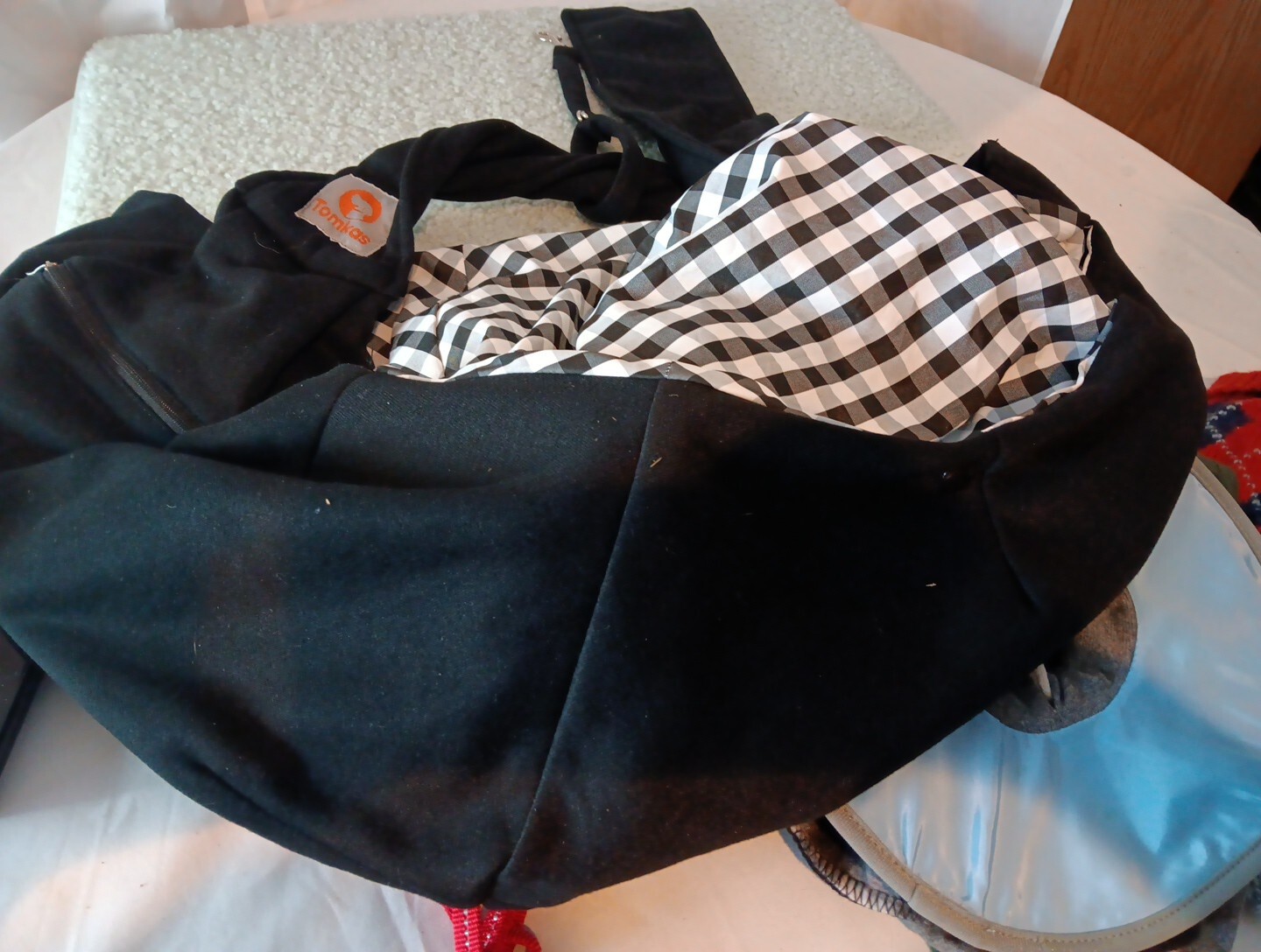 Tomkas Carrier Pouch 7 Small Tops 2 Harness 1 Chew Collar AL For Xtra Small Dog