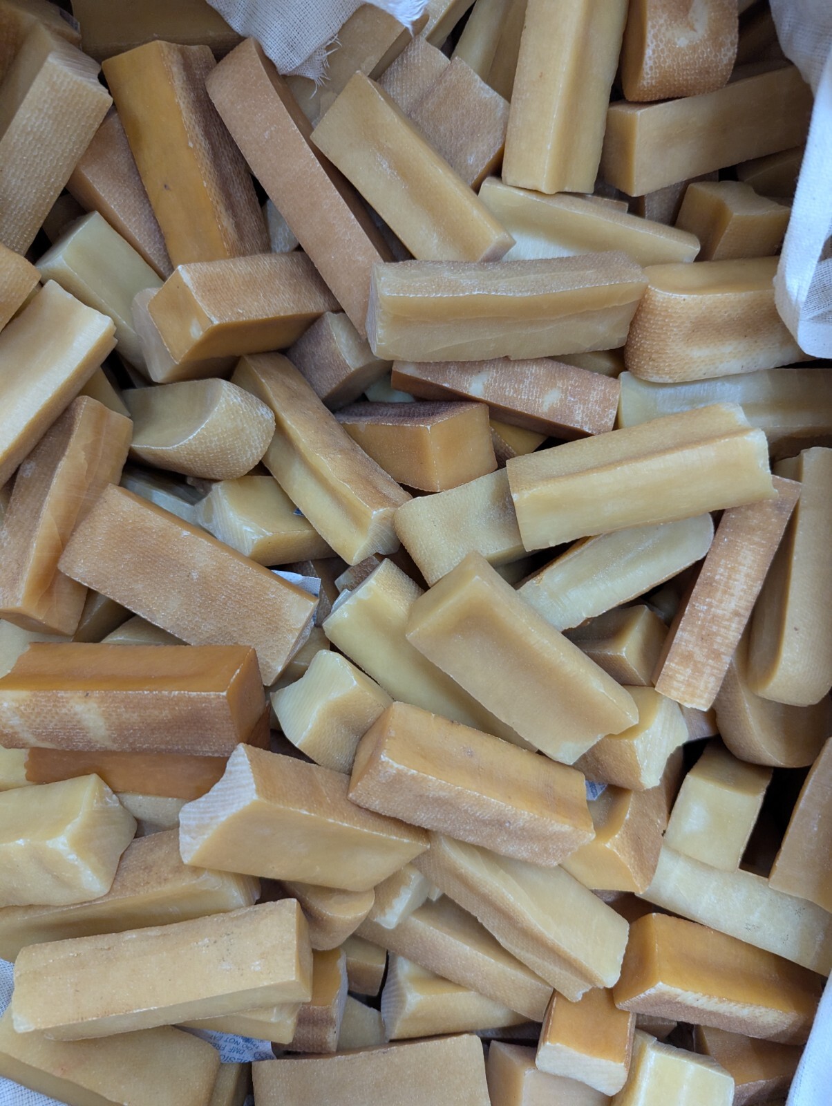 Himalayan Yak Cheese Dog Chews 2 1/2″ x 1″ Natural Milk Treats Small 15-16 oz