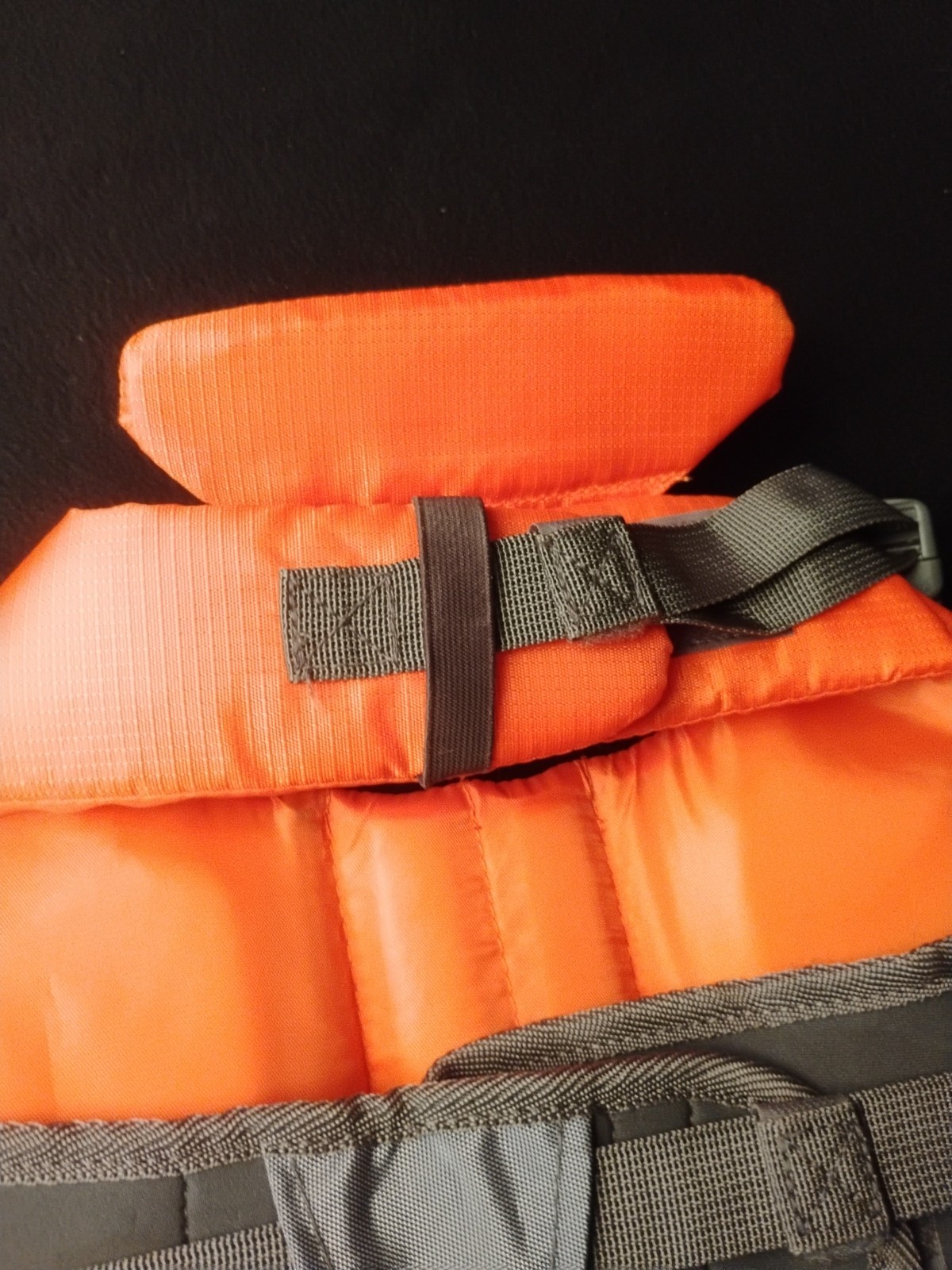 Outward Hound Granby Splash Dog Life Jacket, High-Buoyancy Size Medium